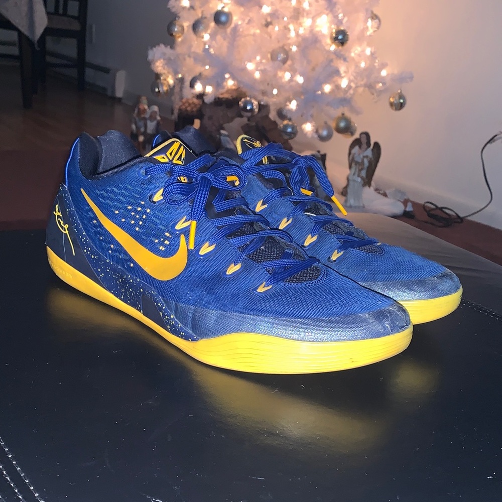 Nike Kobe 9 EM Gym Blue University Gold